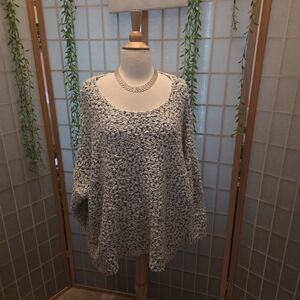 Elegant Gray Knit Sweater By Jlo